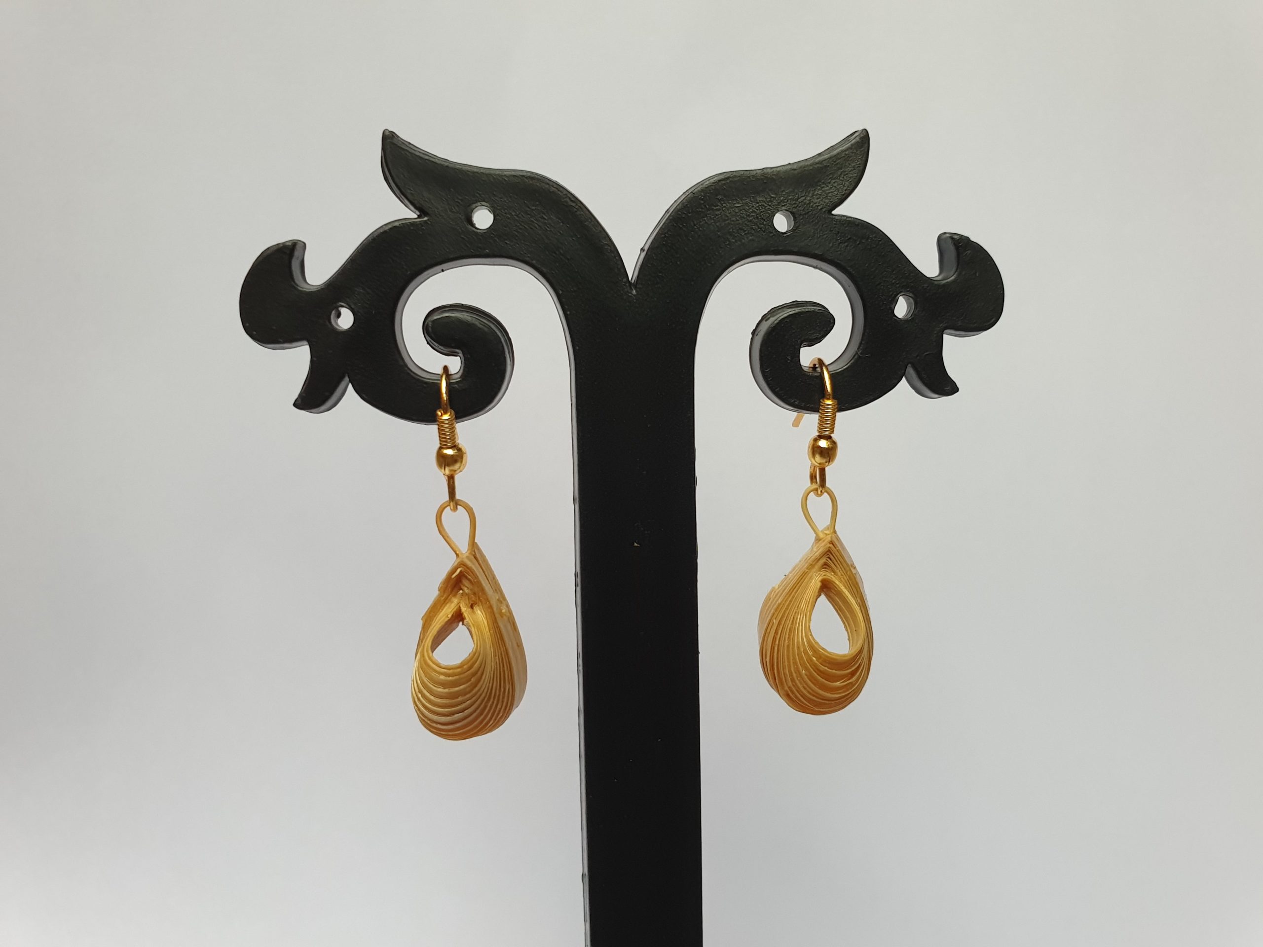 Bamboo Shell Shape Earrings - Image 2